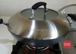 豆芽炒肉的做法图解3