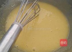 花样巧克力蛋糕卷的做法图解4