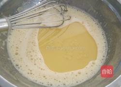 花样巧克力蛋糕卷的做法图解7