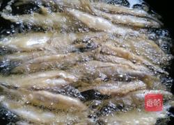 鲜炸溪鱼仔的做法图解4