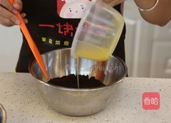 宝宝爱吃的免烤蛋糕——火龙果慕斯蛋糕的做法图解3