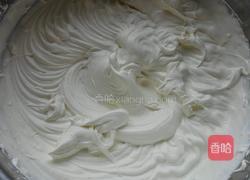 公仔软糖蛋糕的做法图解2
