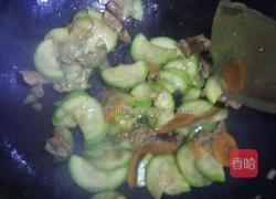 角瓜炒肉的做法图解7