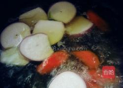 牛肉萝卜彩色饺子的做法图解2