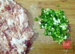 玉米胡萝卜猪肉馅饺子的做法图解4