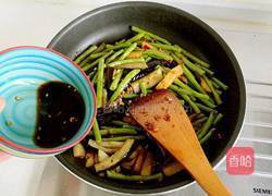 鱼香茄子豆角的做法图解11
