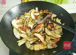 番茄炒茄子的做法图解6
