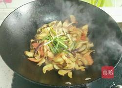 番茄炒茄子的做法图解7