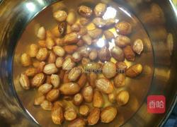 花生酸菜闷五花肉的做法图解1