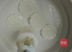 红豆沙月饼的做法图解5