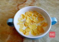牛奶泡玉米片的做法图解4