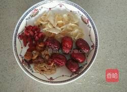 炖鸽子汤的做法图解2