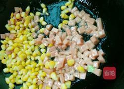 黄瓜玉米火腿炒饭的做法图解7