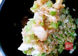 扇贝芹菜肉饺子的做法图解4