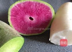 凉拌脆萝卜条的做法图解1