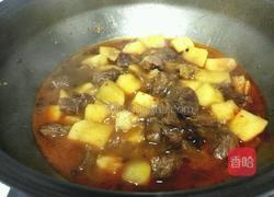 土豆炖牛肉的做法图解12