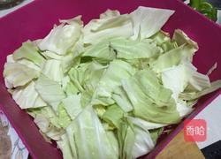 莲白回锅肉的做法图解2