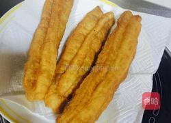 油条的做法图解7