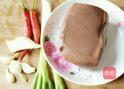 麻辣鸭血的做法图解1