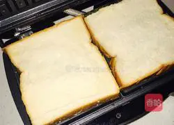 Toast waffle recipe illustration 1