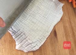 西兰花爆鱿鱼的做法图解2