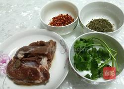 孜然羊肉的做法图解1