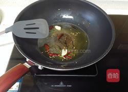 鹌鹑蛋红烧排骨的做法图解4