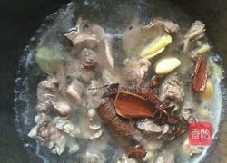土豆焖牛腩的做法图解4