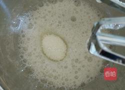 戚风蛋糕的做法图解4