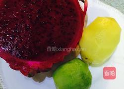 水果三明治的做法图解1