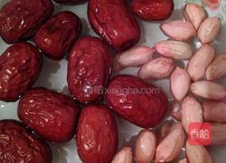 南瓜花生红枣粥的做法图解2