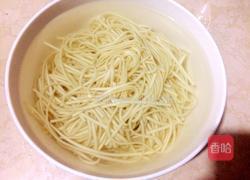 多汁青椒鸡蛋面的做法图解9