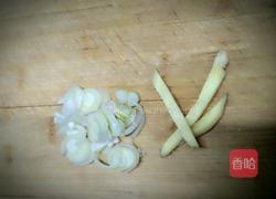 蛋花菠菜汤的做法图解1