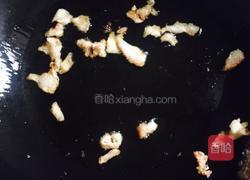 酸菜猪肉炖粉条的做法图解3