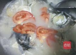 西红柿鱼头汤的做法图解6