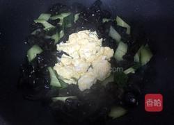 黄瓜木耳炒鸡蛋的做法图解7
