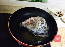 闷烧罗非鱼的做法图解2