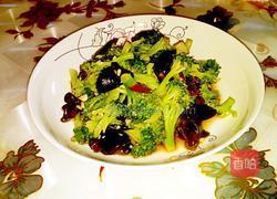 凉拌西兰花木耳的做法图解7