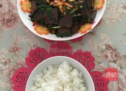 韭菜炒鸭血的做法图解1