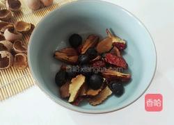 红糖桂圆红枣茶的做法图解4