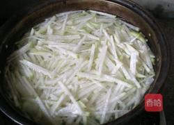 清炒白萝卜的做法图解2