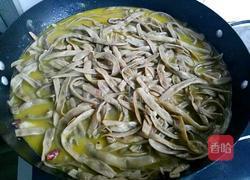 农家干豆角焖鸡的做法图解10