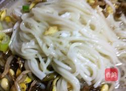 豆芽面的做法图解3