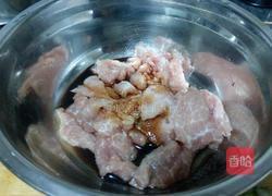 肉片木耳青笋的做法图解4