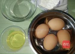 电饭煲蛋糕的做法图解1
