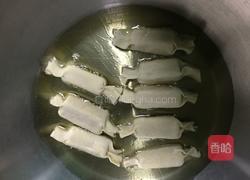 香蕉混沌皮糖果粒的做法图解5