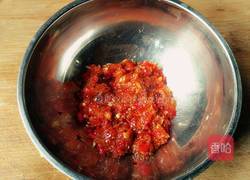 剁椒果仁萝卜丝的做法图解5