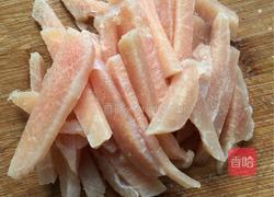 鸡胸肉炒千张的做法图解2