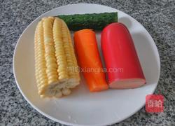 火腿炒玉米粒的做法图解1