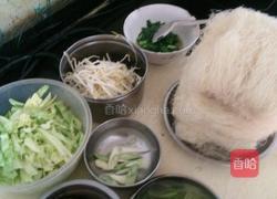 炒米粉（炒米线）的做法图解1